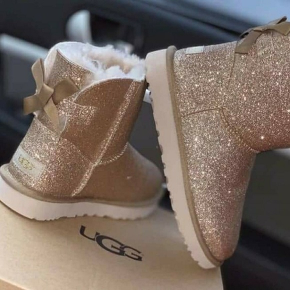 Uggs.